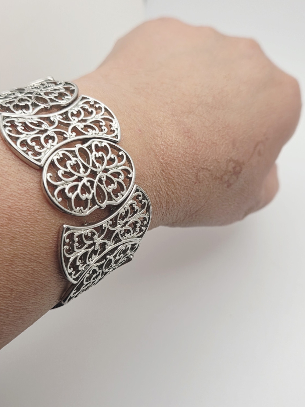 Silver Tone Filigree Scrollwork Panel Wide Stretch Cuff Bracelet